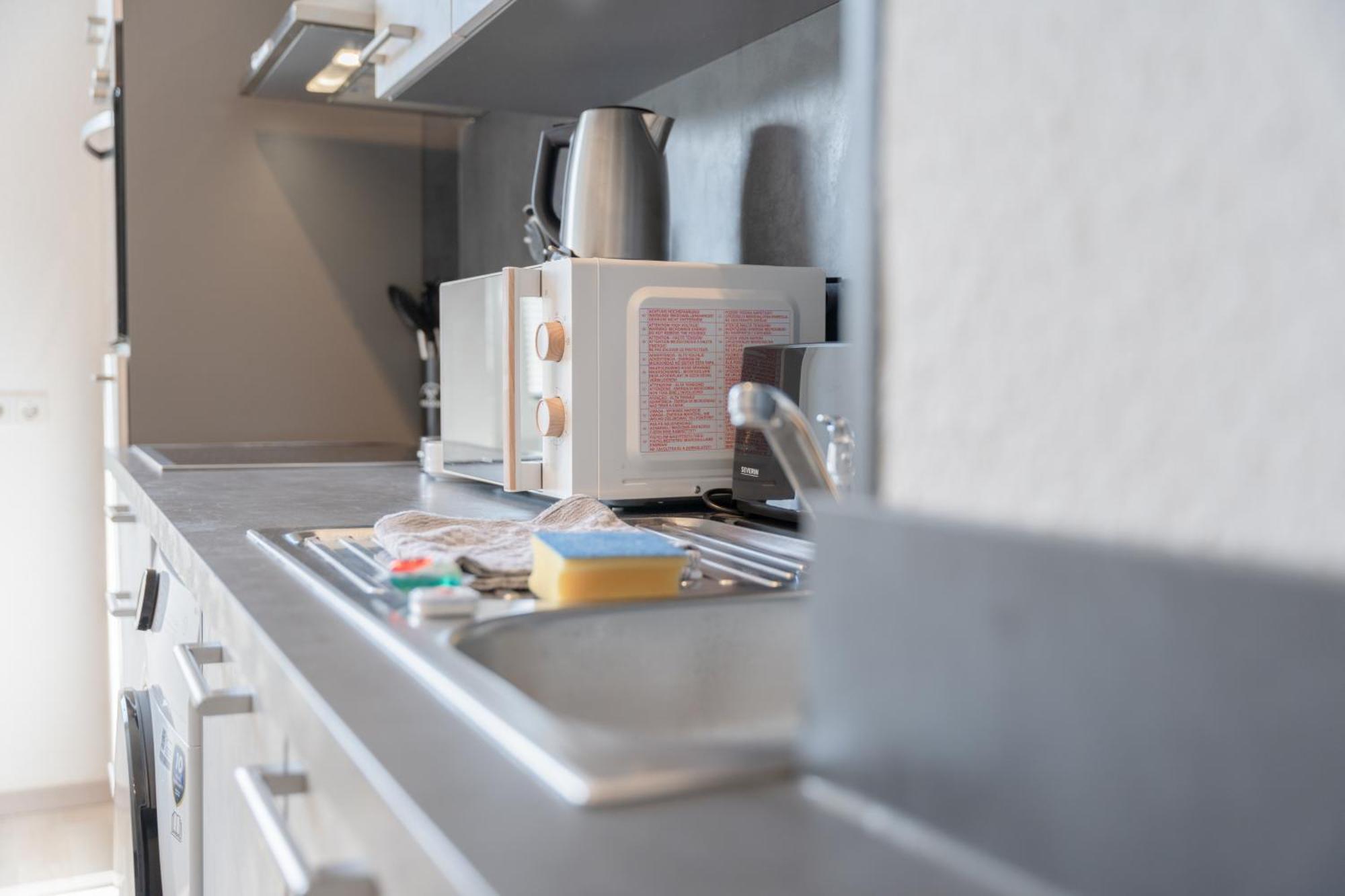 Modernes Apartment In Top Lage Komfortabel Eingerichtet Mit Arbeitsplatz Und Kueche - Geibelsuite Hannover Luaran gambar