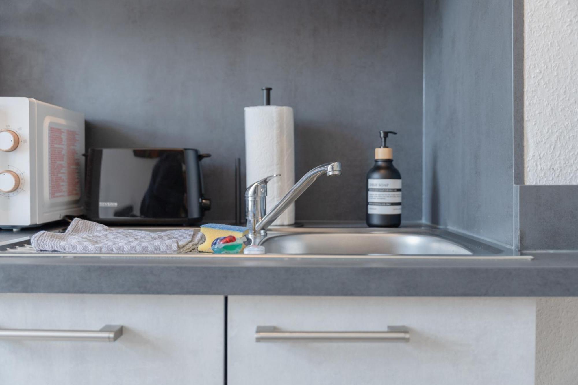 Modernes Apartment In Top Lage Komfortabel Eingerichtet Mit Arbeitsplatz Und Kueche - Geibelsuite Hannover Luaran gambar