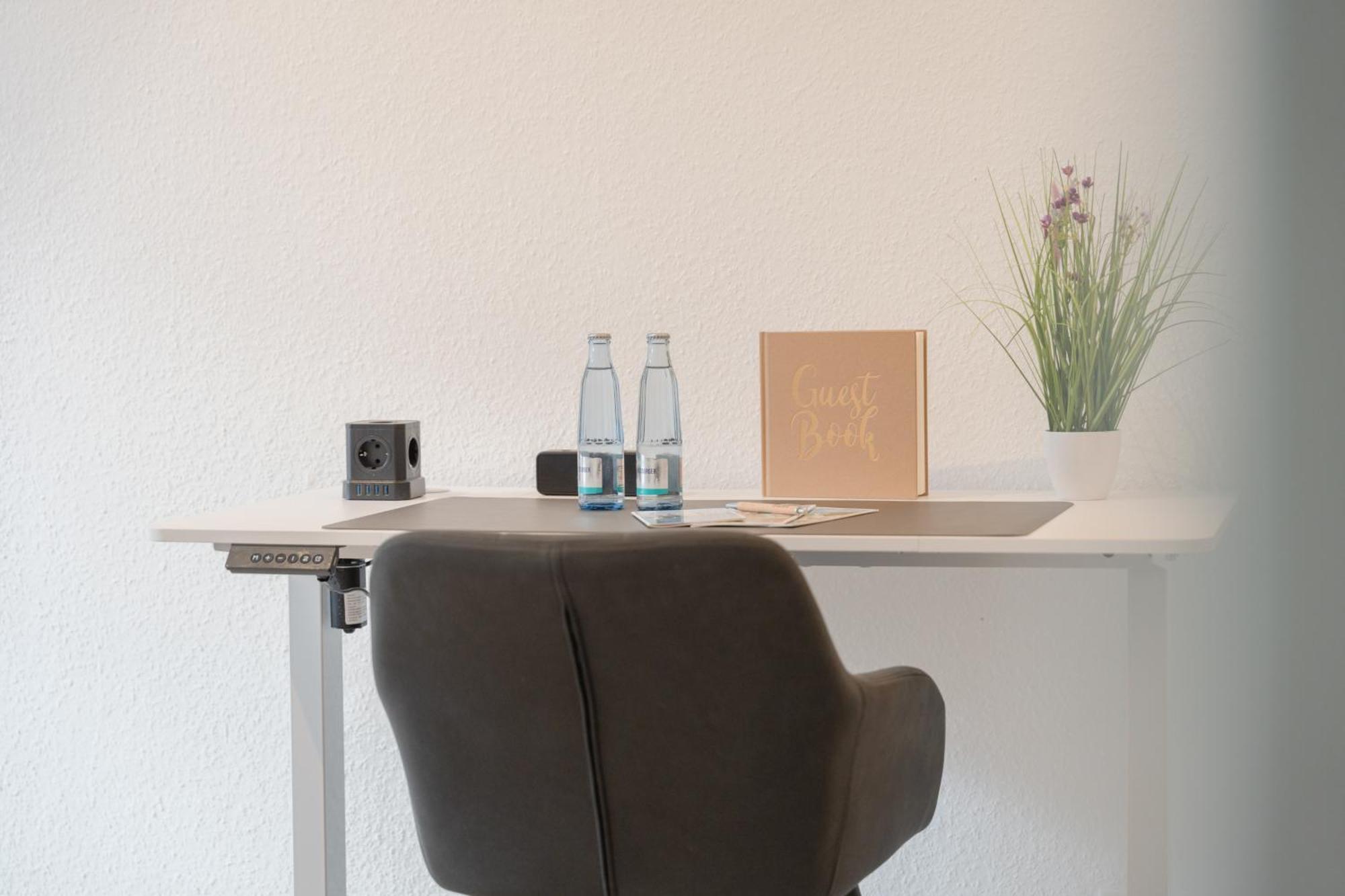 Modernes Apartment In Top Lage Komfortabel Eingerichtet Mit Arbeitsplatz Und Kueche - Geibelsuite Hannover Luaran gambar